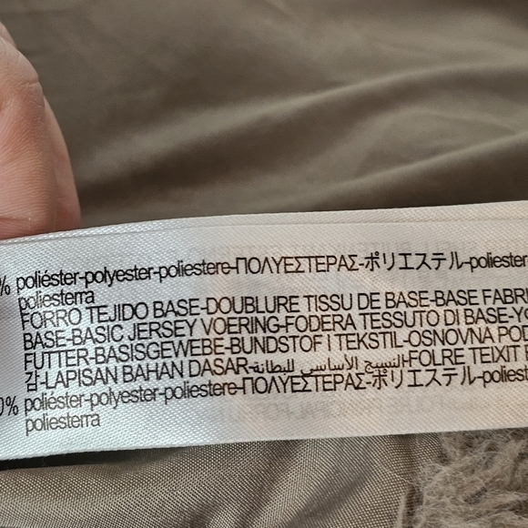 ZARA Faux Fur Hooded Teddy Zippered Jacket in Medium - Picture 6 of 7